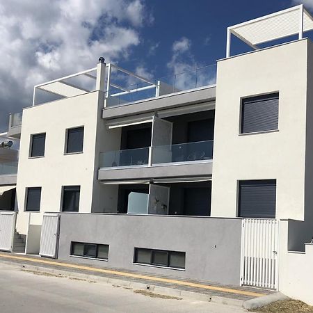 Thalassa Apartment Néa Péramos Eksteriør billede